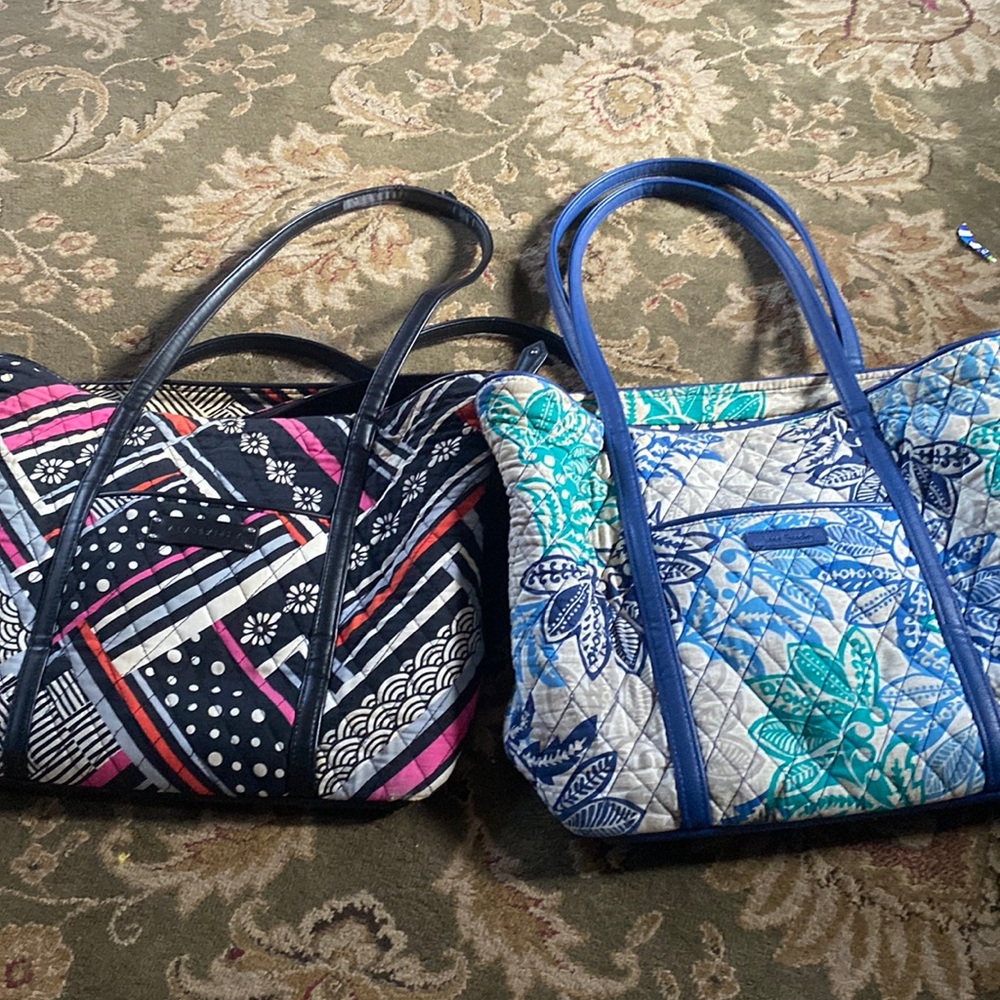 2 Vera Bradley zipper shut tote bags